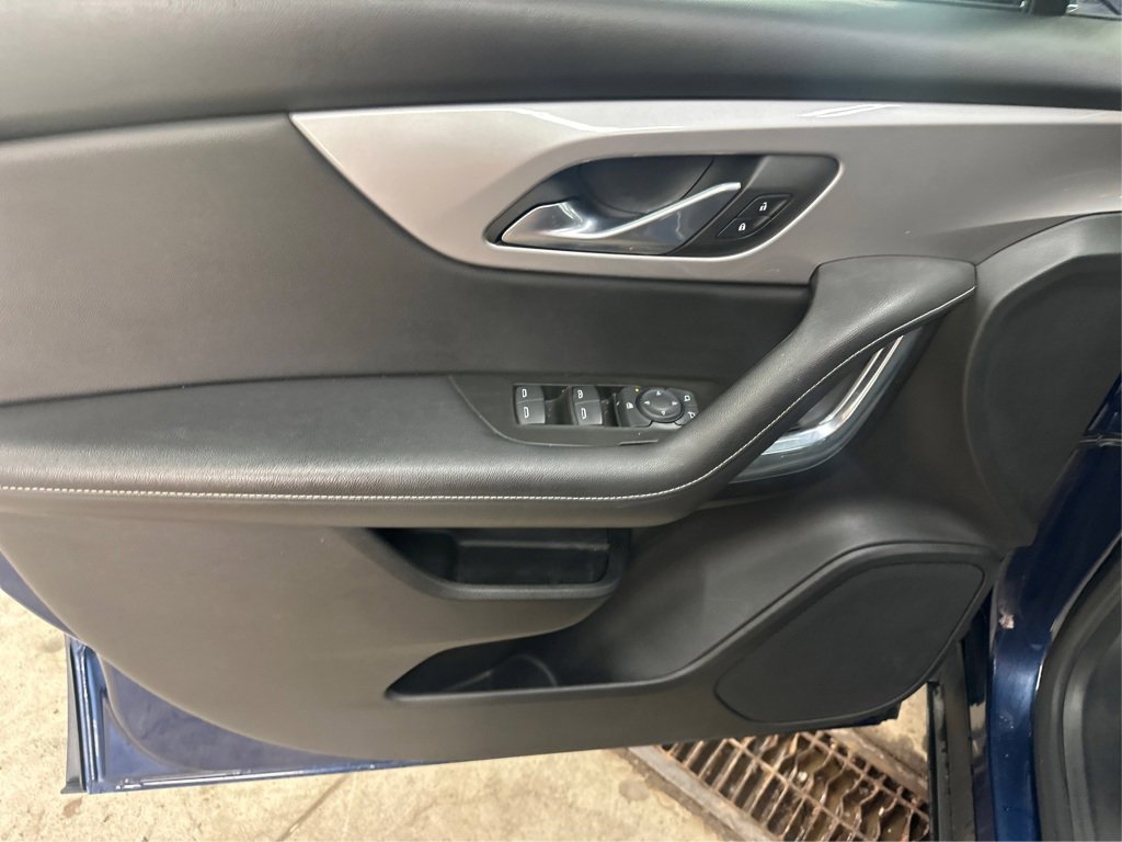 Used 2023 Chevrolet Blazer LT w/ Driver Confidence Package image 26