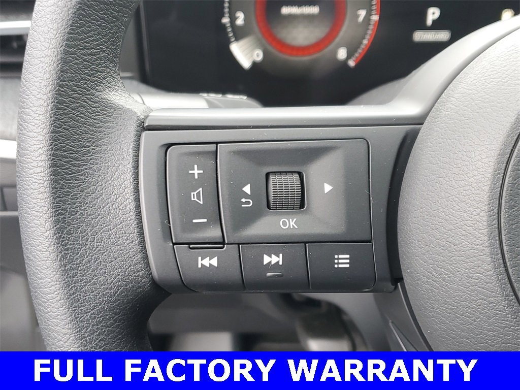 Used 2025 Nissan Kicks SV w/ SV Premium Package image 18