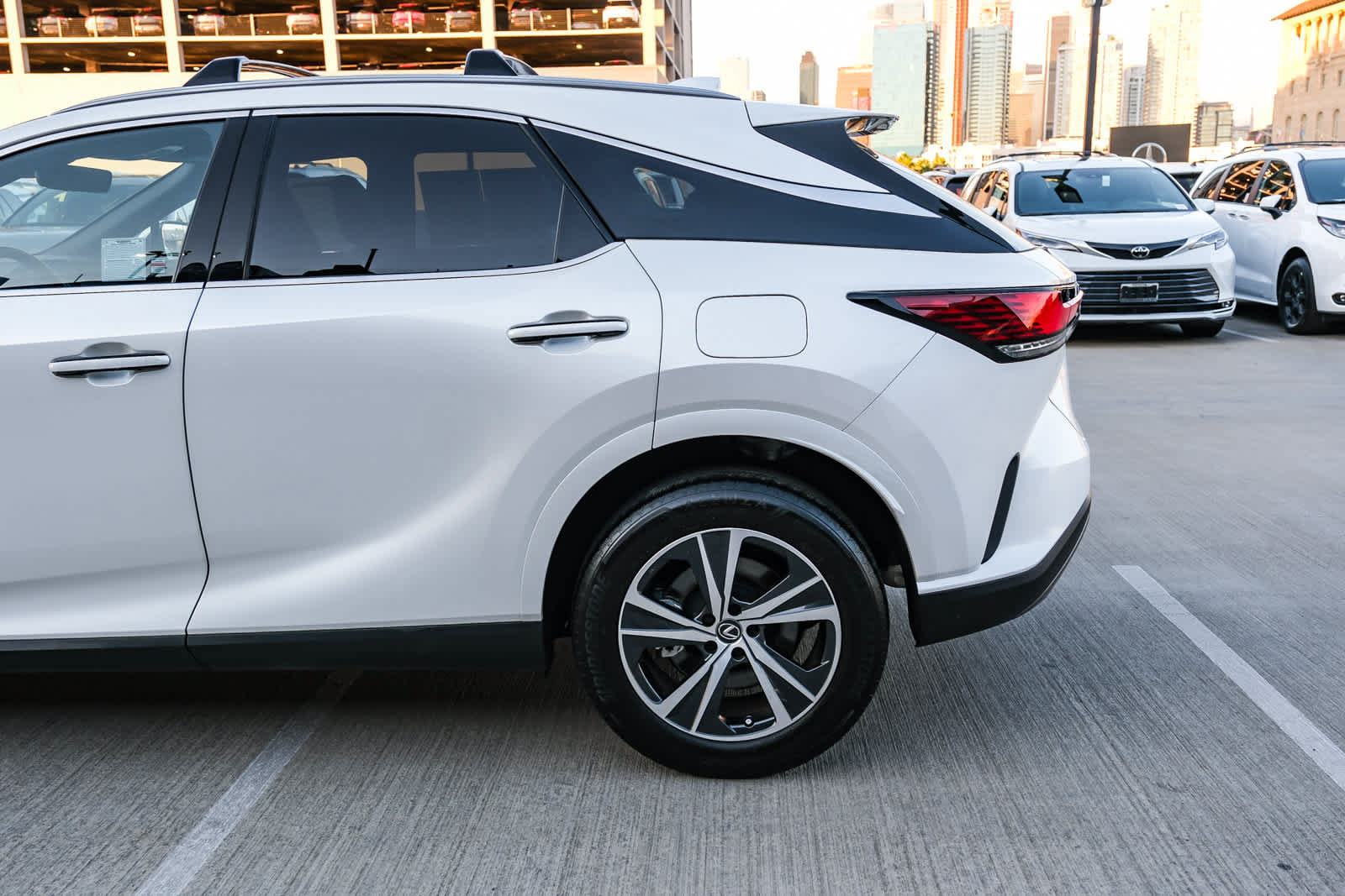 Used 2024 Lexus RX 350 Premium w/ Accessory Package (Z1) FWD image 8