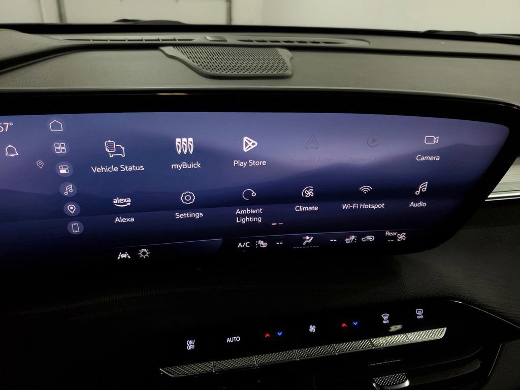 Used 2025 Buick Enclave Preferred image 15