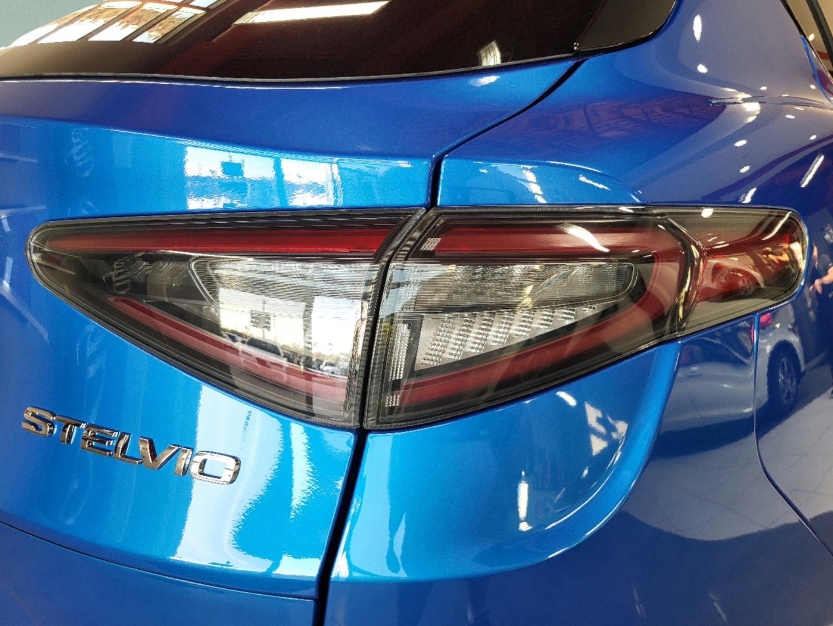 New 2025 Alfa Romeo Stelvio Sprint image 68