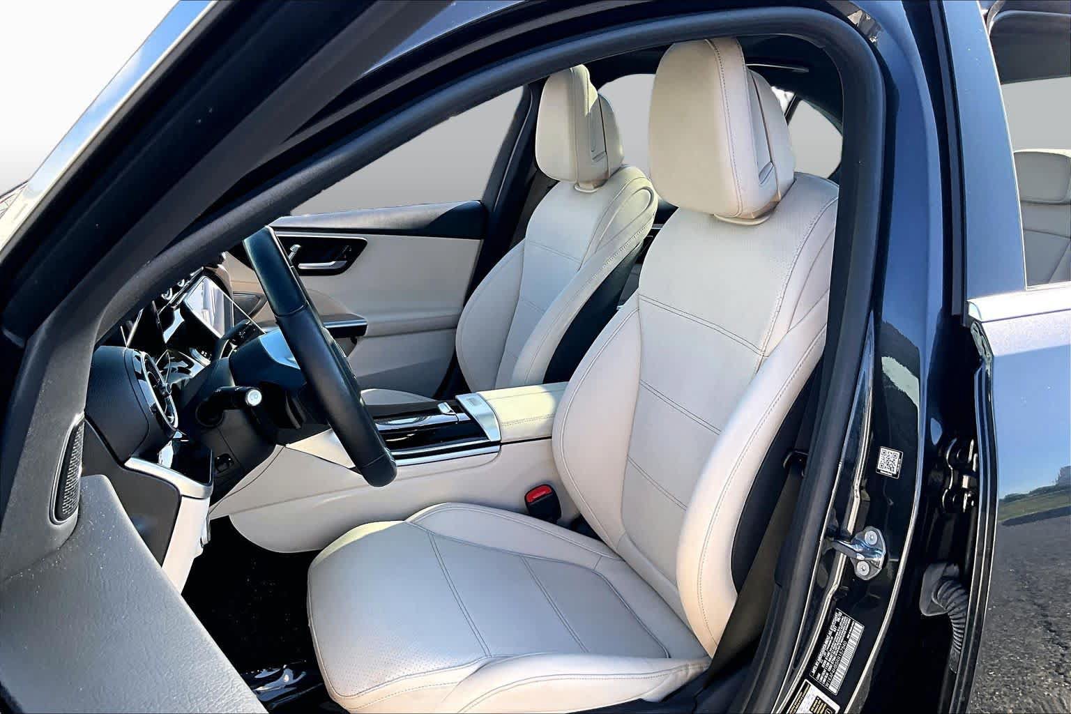 Used 2024 Mercedes-Benz C 300 4MATIC Sedan image 8