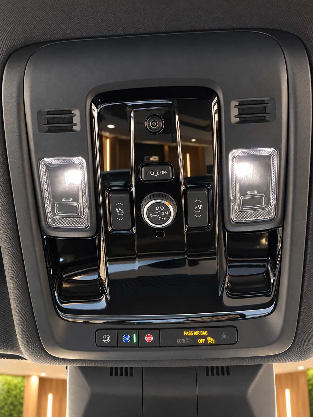 Used 2025 Cadillac Escalade ESV Luxury AWD/4WD image 12