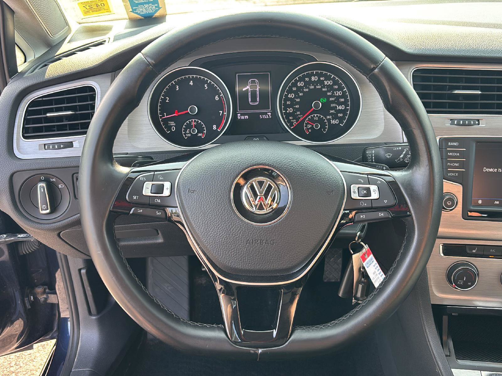 Used 2017 Volkswagen Golf S AWD/4WD image 19