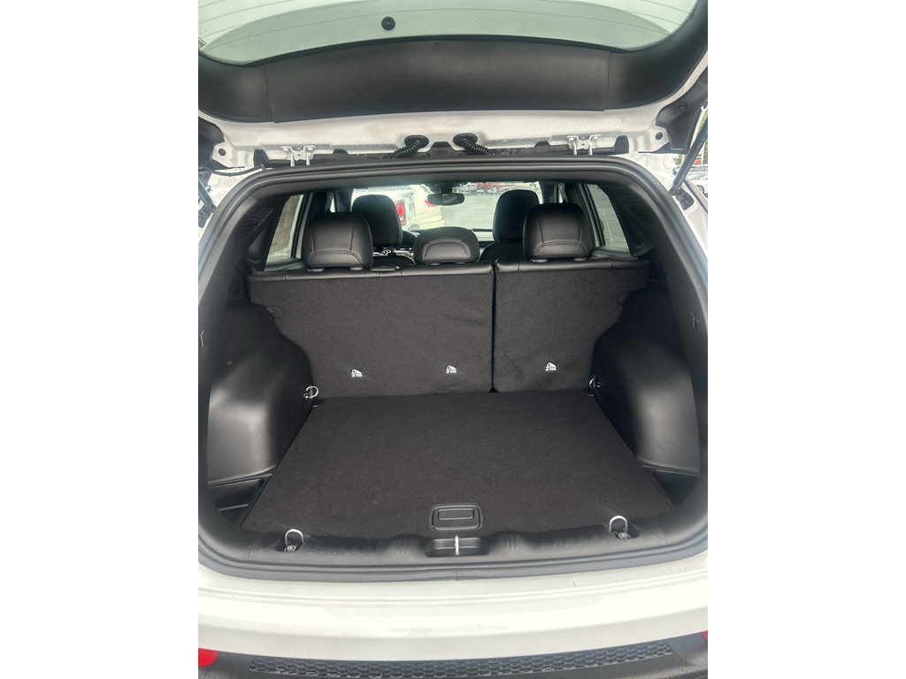 New 2026 Jeep Compass Latitude AWD/4WD image 8