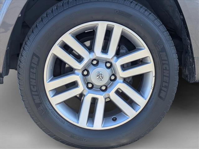 Used 2010 Toyota 4Runner Limited image 25