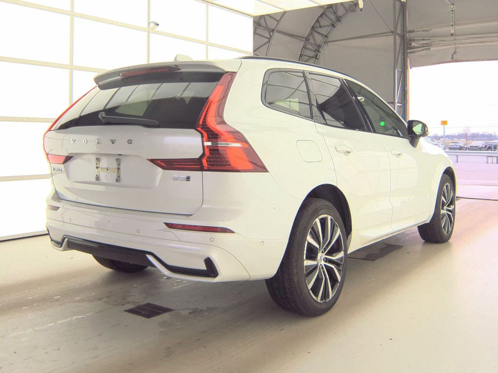 Used 2023 Volvo XC60 B5 Plus w/ Climate Package image 2