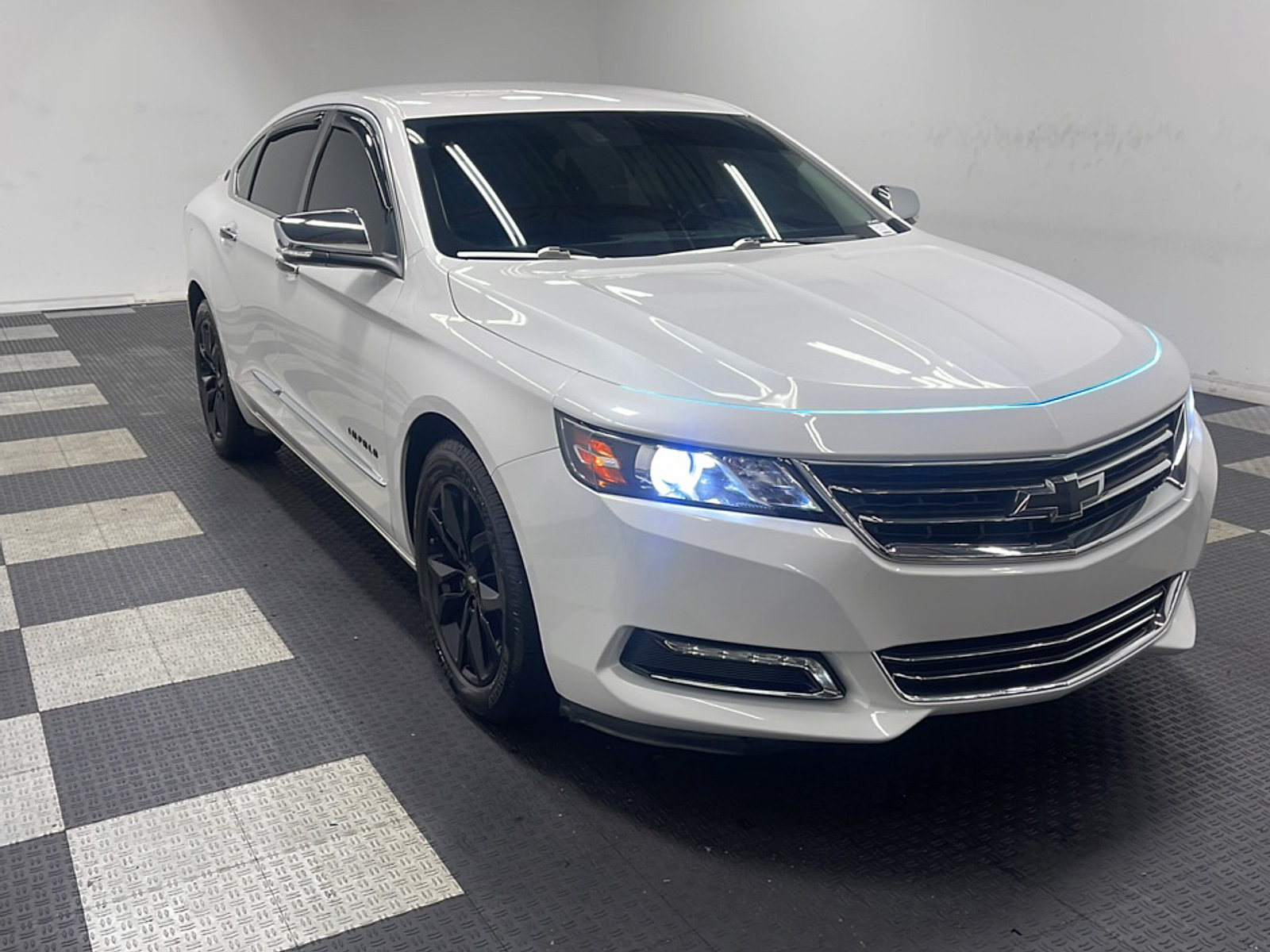 Used 2017 Chevrolet Impala Premier w/ Enhanced Convenience Package FWD image 23