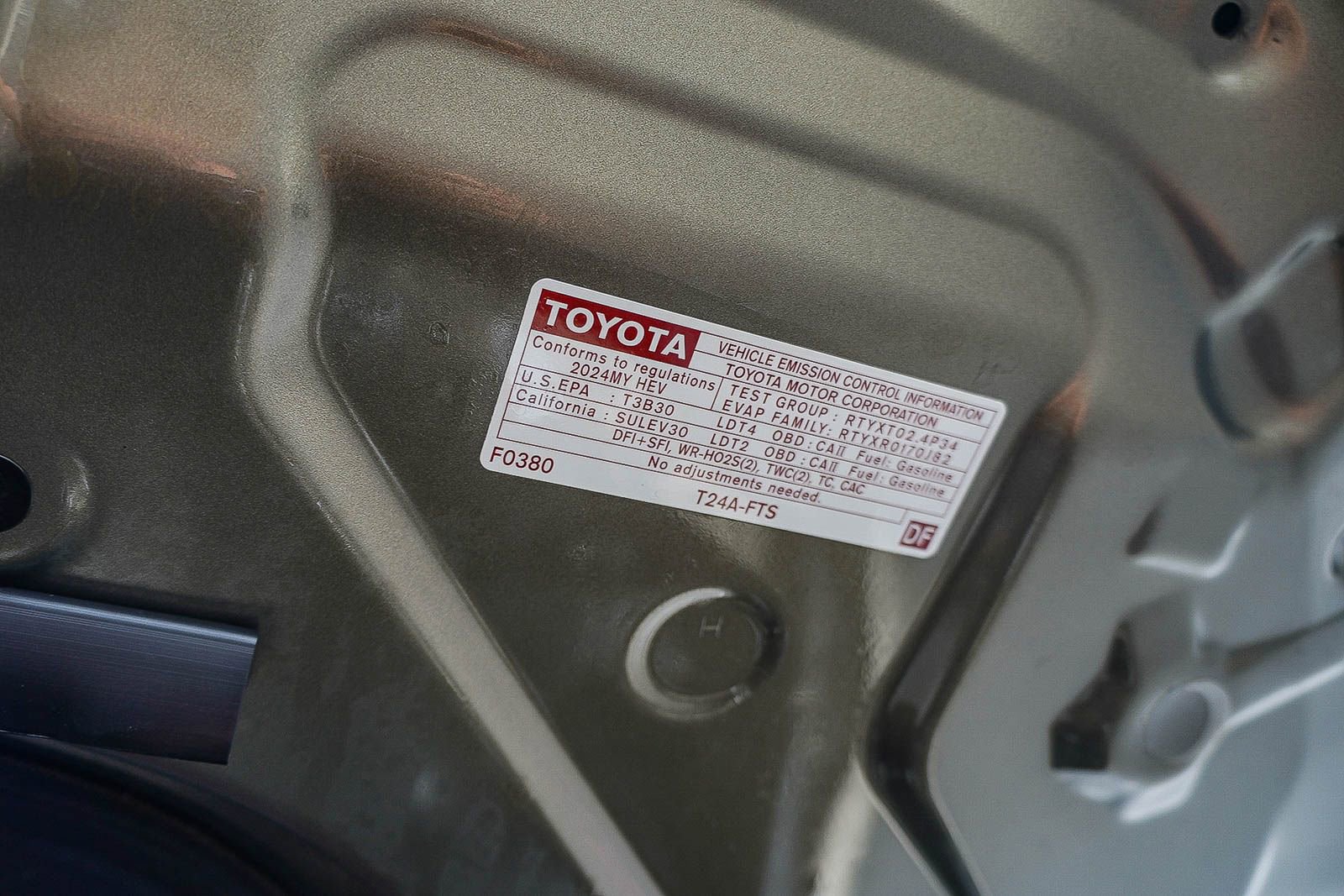 Certified 2024 Toyota Tacoma TRD Sport w/ TRD Sport Premium Package AWD/4WD image 36