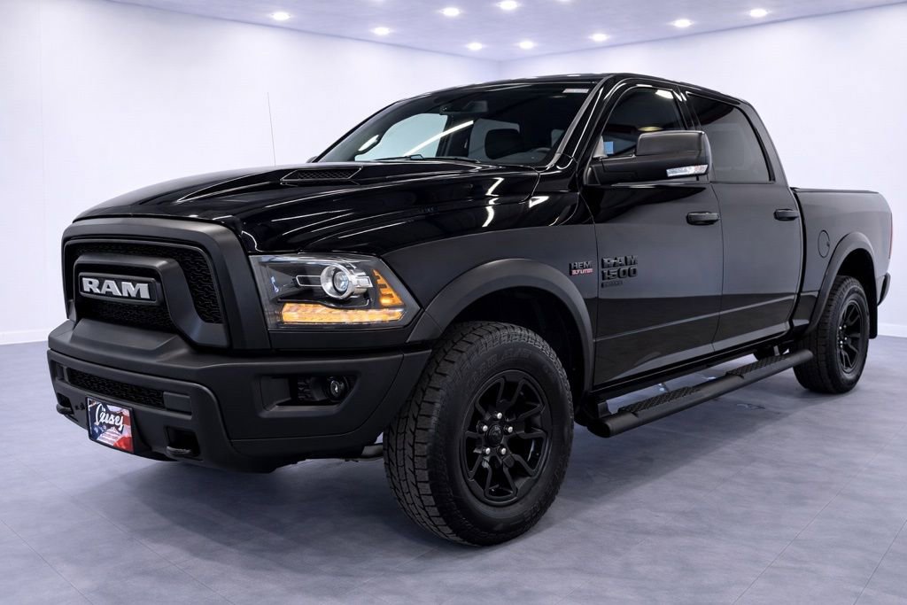 Used 2022 RAM 1500 Classic SLT AWD/4WD image 4