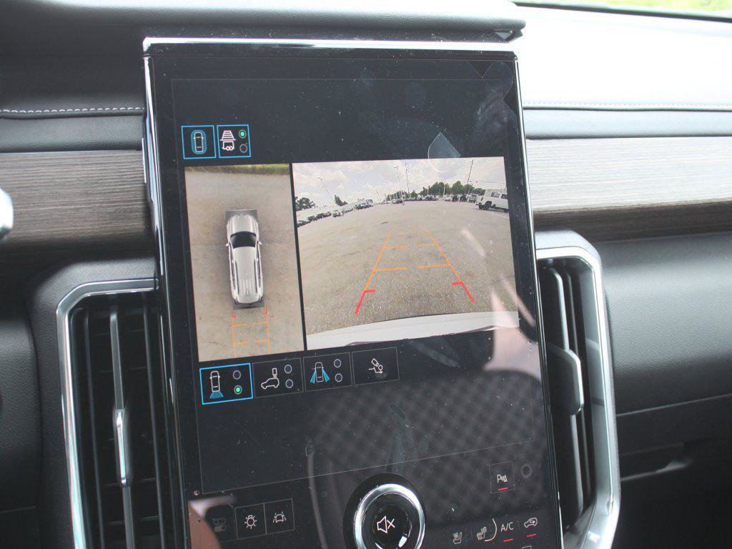 New 2026 GMC Acadia Denali w/ Super Cruise Package image 18