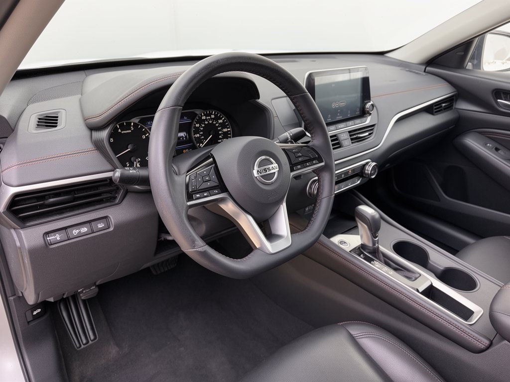 Used 2021 Nissan Altima 2.5 SR FWD image 4