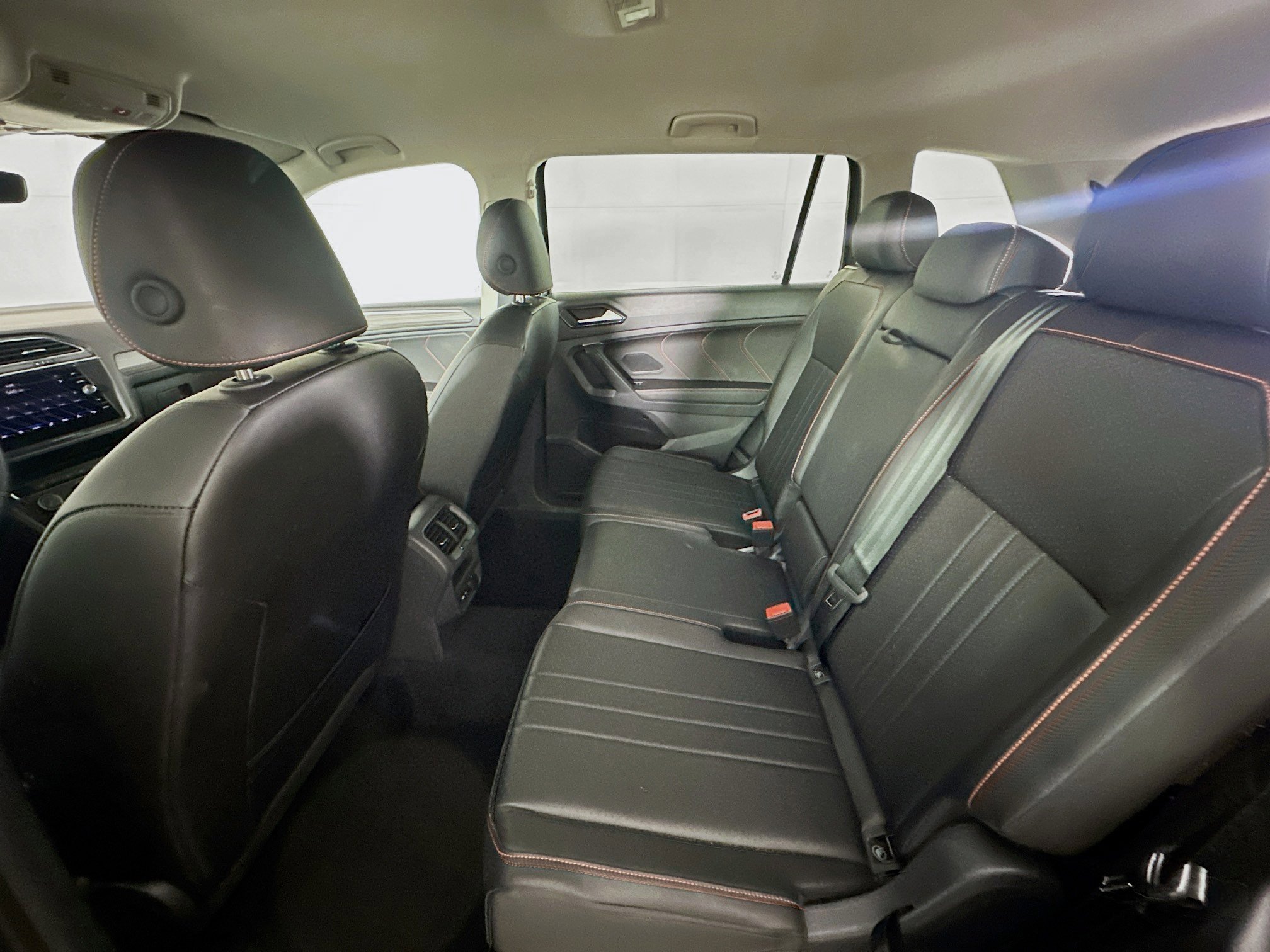 Used 2024 Volkswagen Tiguan Wolfsburg Edition image 27