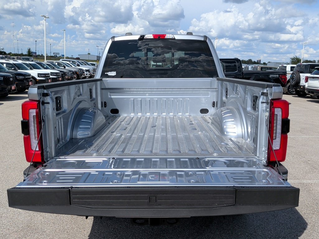 New 2027 Ford F250 Platinum w/ FX4 Off-Road Package AWD/4WD image 45