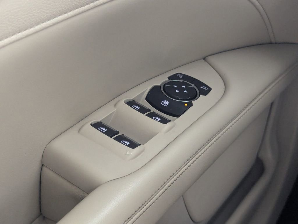 Used 2017 Lincoln MKZ Premiere image 17