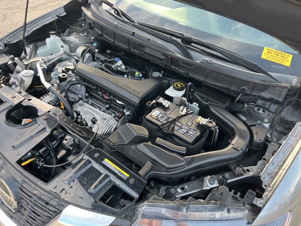 Used 2018 Nissan Rogue S image 12