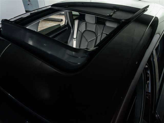 New 2026 Porsche Macan image 18