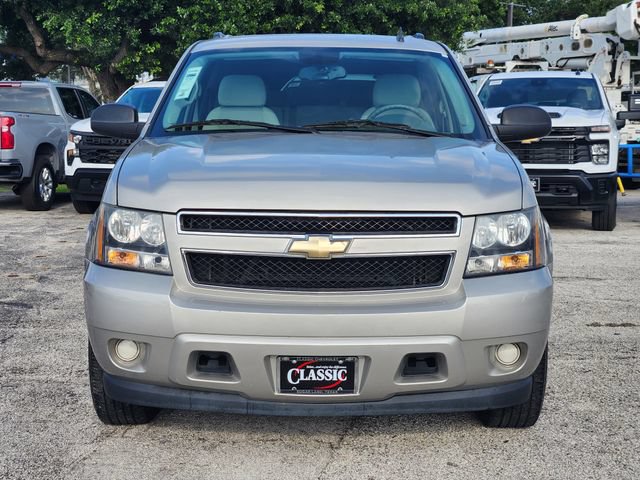 Used 2009 Chevrolet Suburban LS RWD image 2