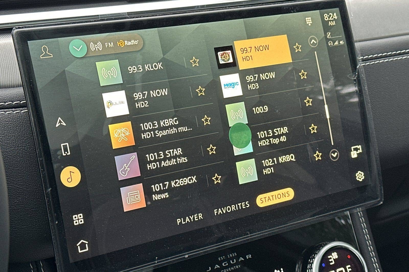 New 2025 Jaguar F-PACE R-Dynamic S AWD/4WD image 17