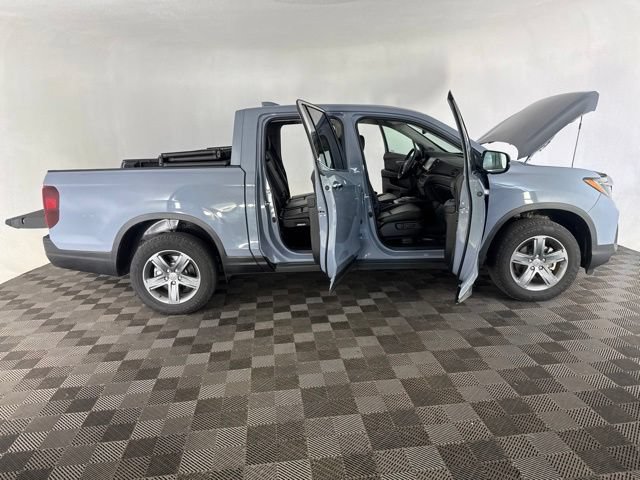 Used 2023 Honda Ridgeline RTL-E image 16