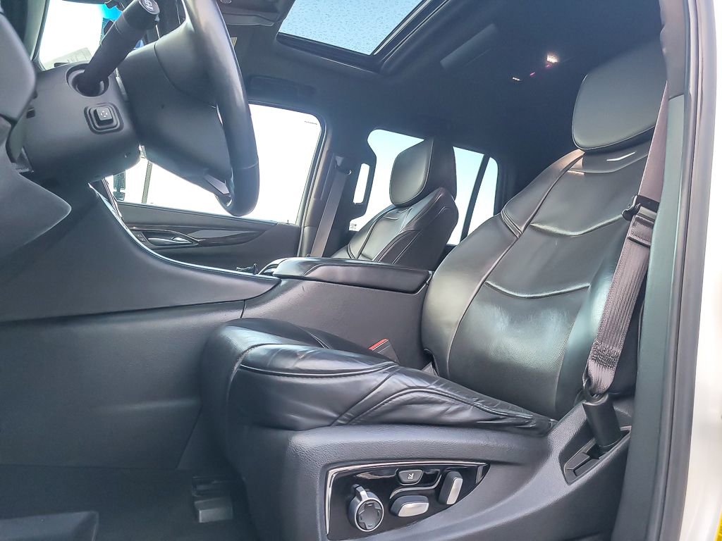 Certified 2017 Cadillac Escalade Platinum image 7