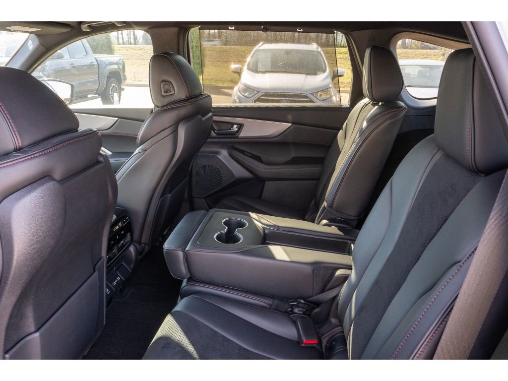 Used 2023 Acura MDX A-Spec image 12