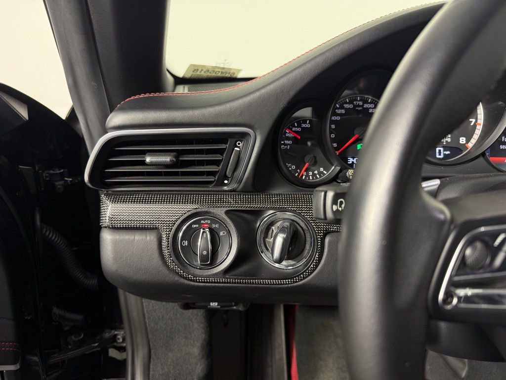 Certified 2019 Porsche 911 Turbo S image 24