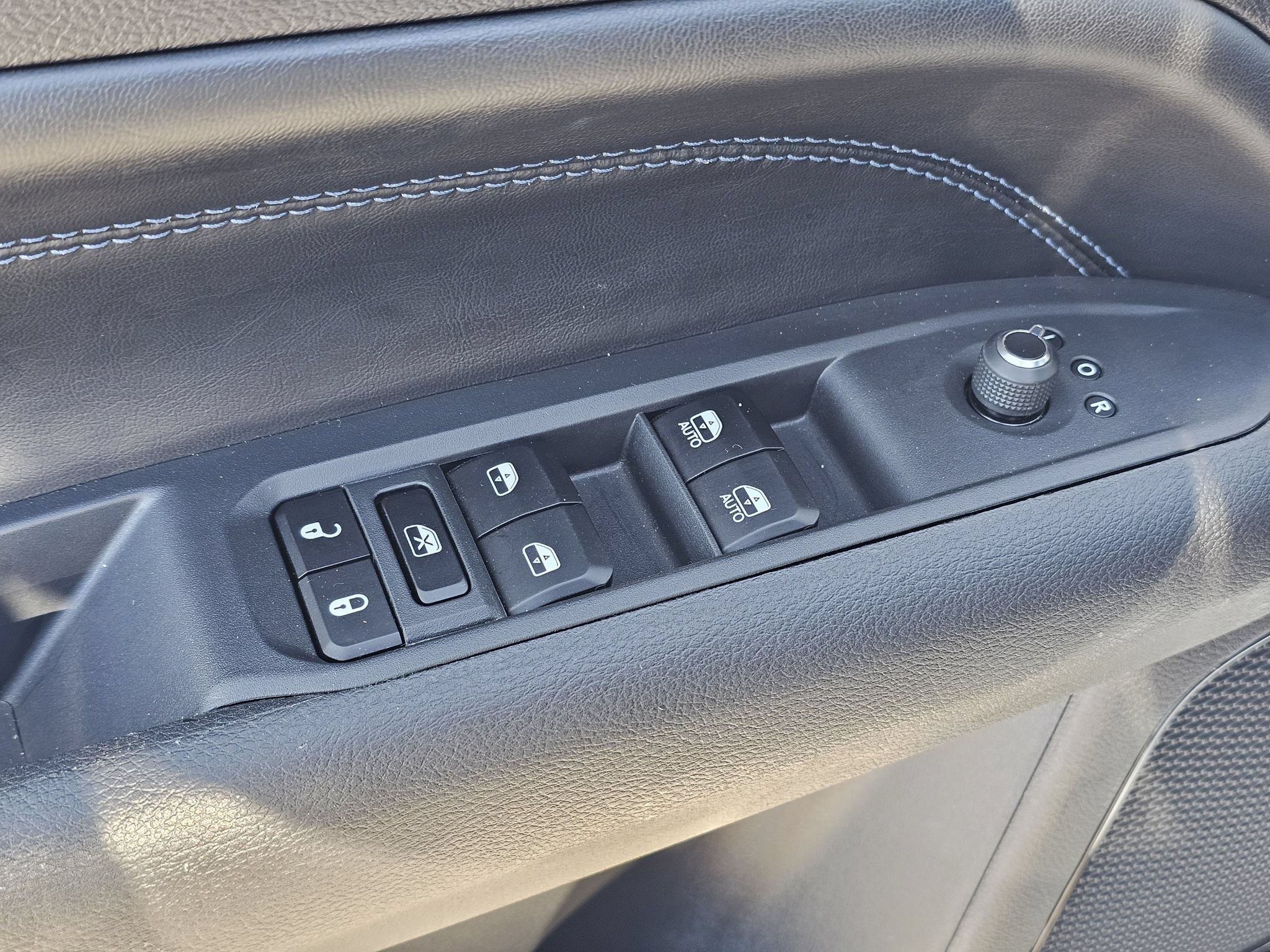 Used 2026 Jeep Compass Latitude AWD/4WD image 15