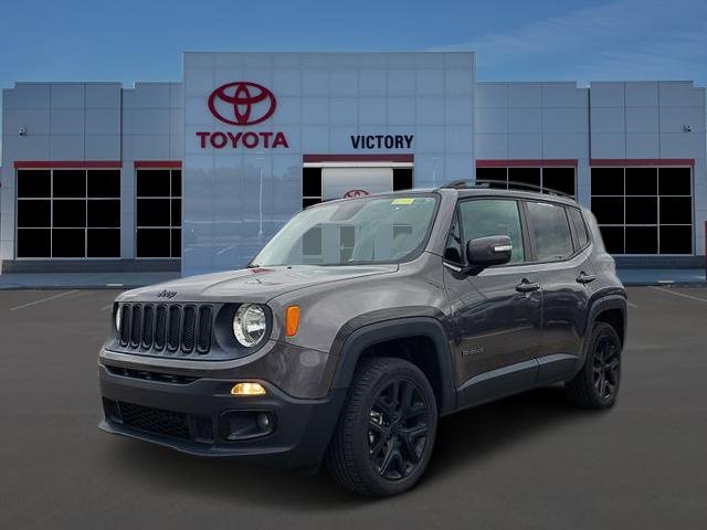 Used 2016 Jeep Renegade Latitude image 1