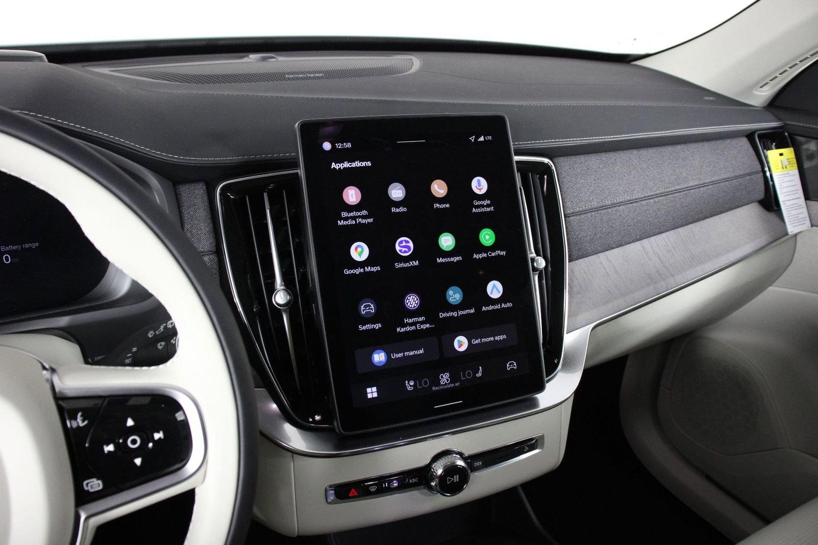 New 2026 Volvo XC90 T8 Ultra w/ Protection Package Premier image 6