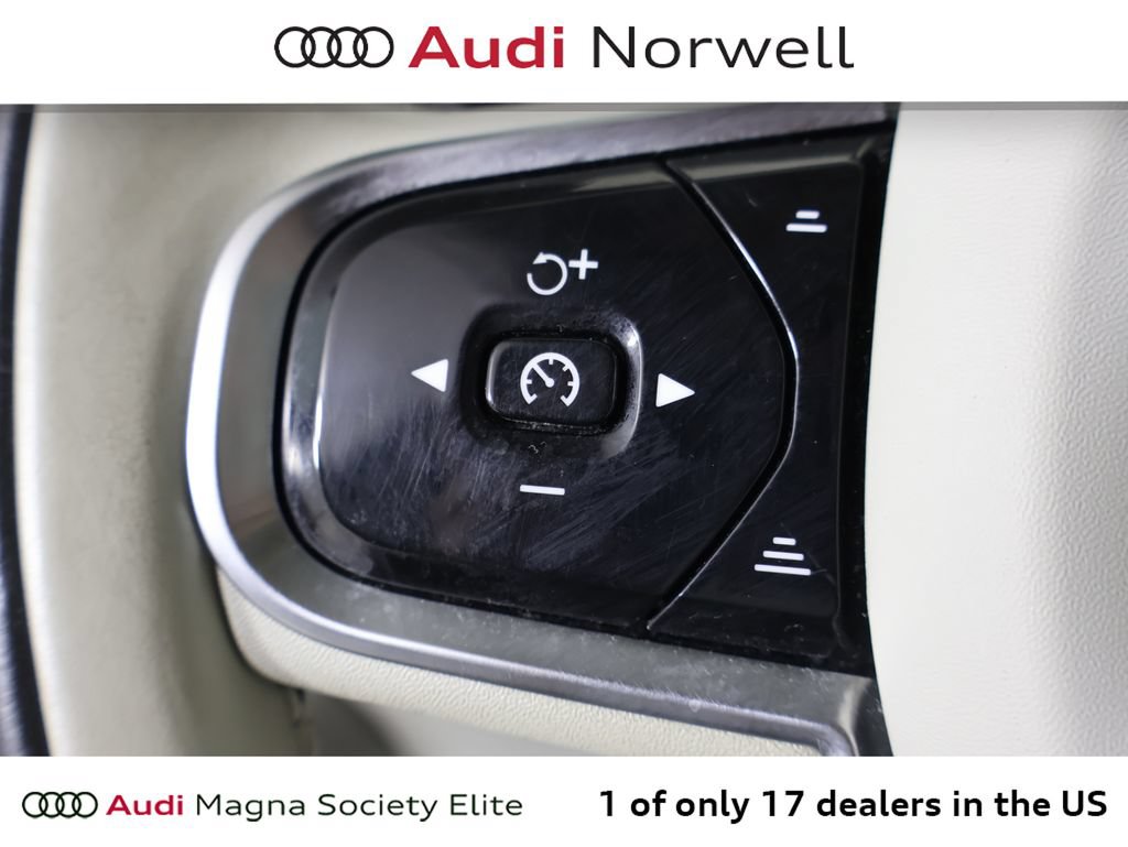 Used 2024 Volvo XC90 B6 Plus AWD/4WD image 27