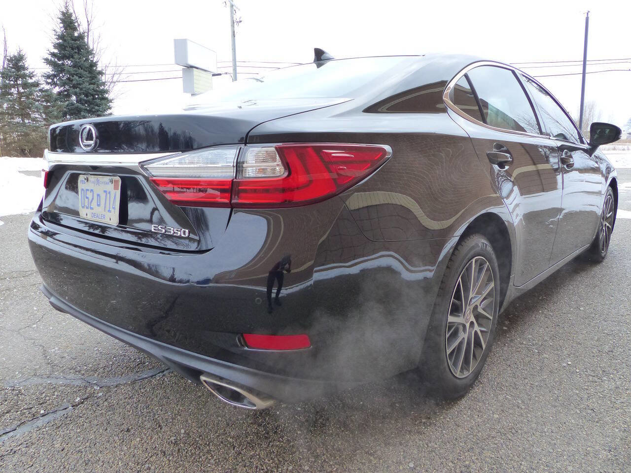 Used 2017 Lexus ES 350 w/ Luxury Package image 11