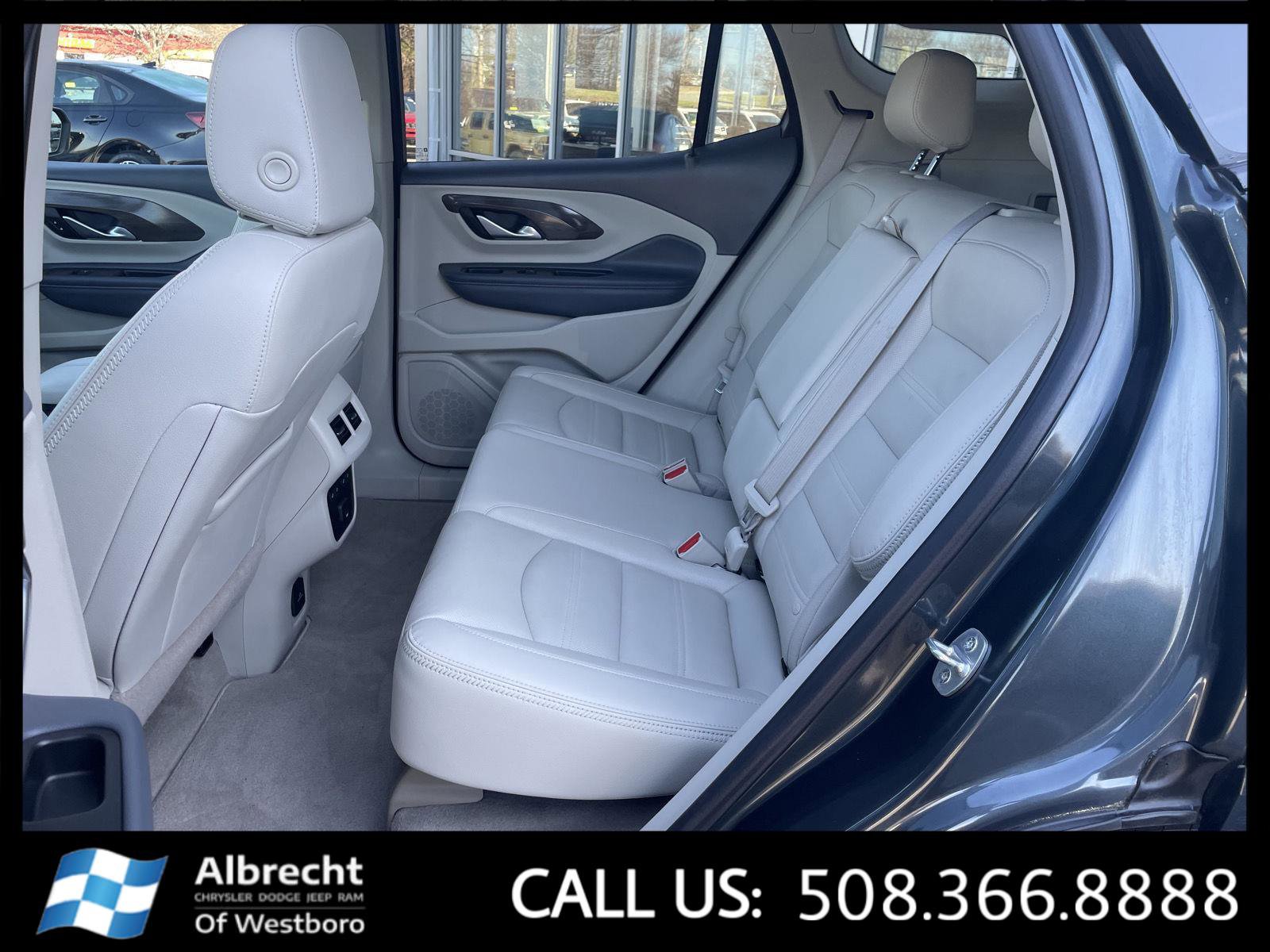 Used 2022 GMC Terrain Denali w/ Denali Premium Package image 13