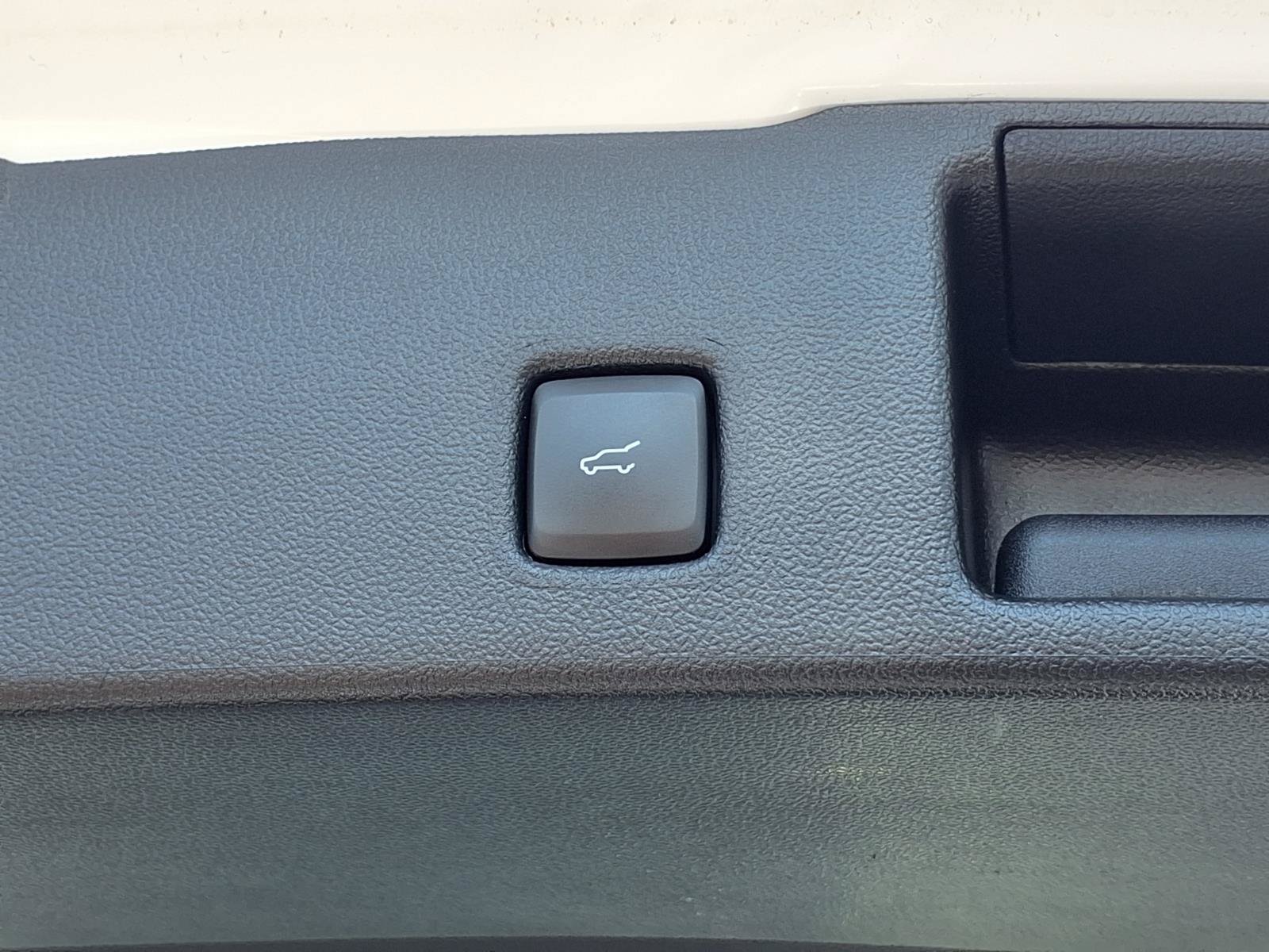 Used 2023 Ford Escape ST-Line w/ Tech Pack #1 AWD/4WD image 22