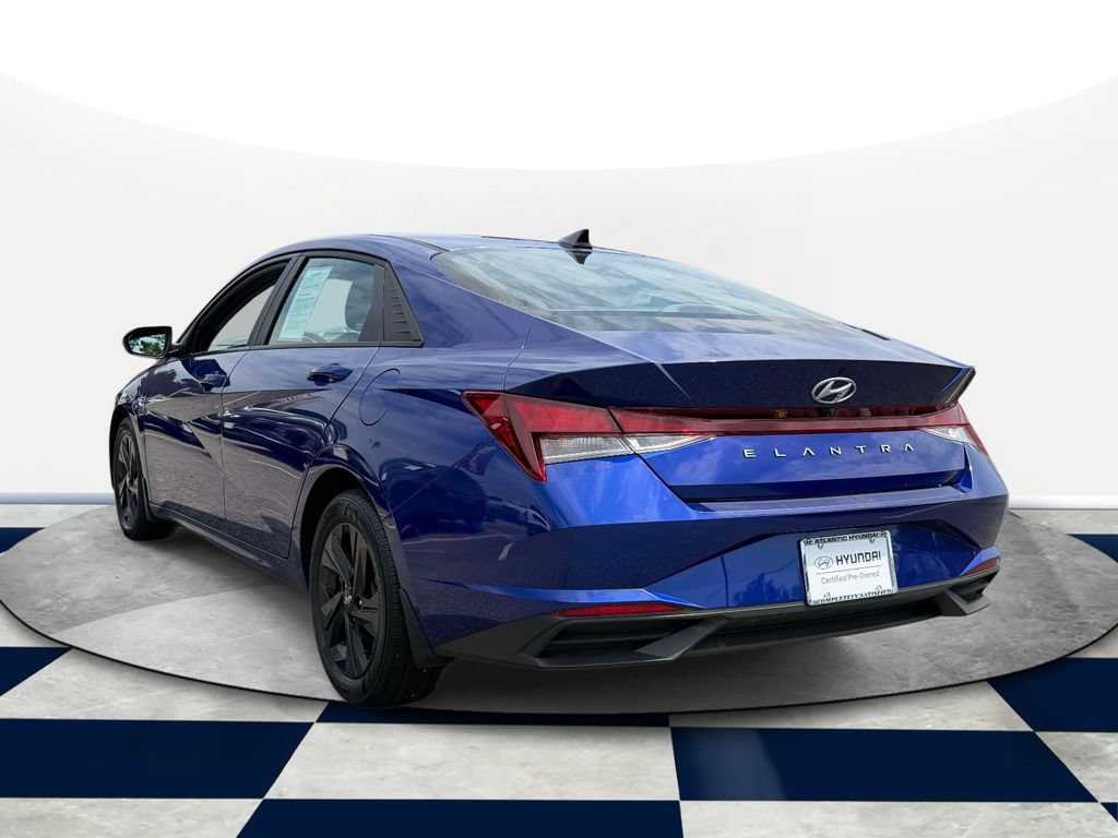 Used 2023 Hyundai Elantra SEL FWD image 5