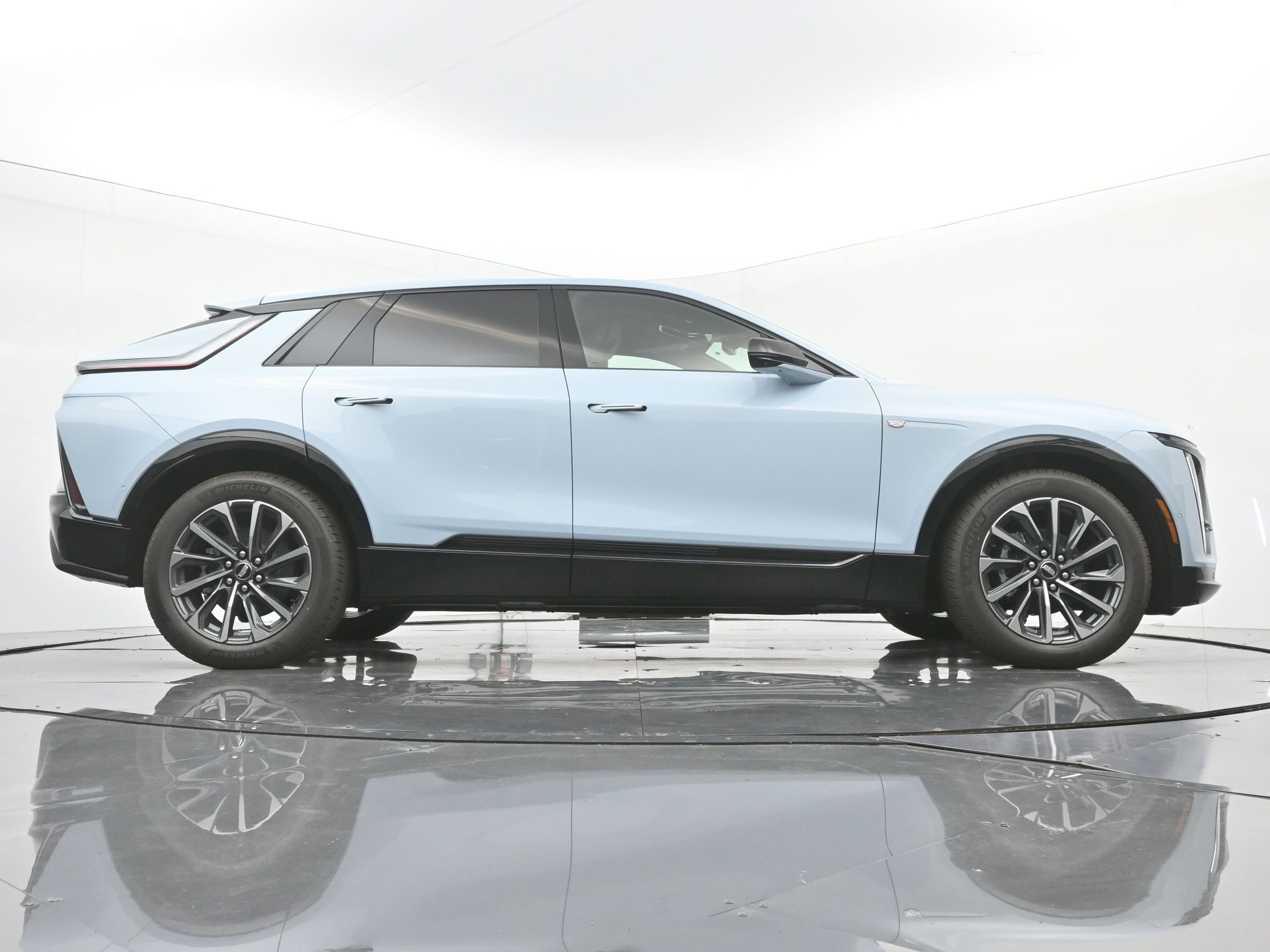 New 2026 Cadillac Lyriq Sport image 20