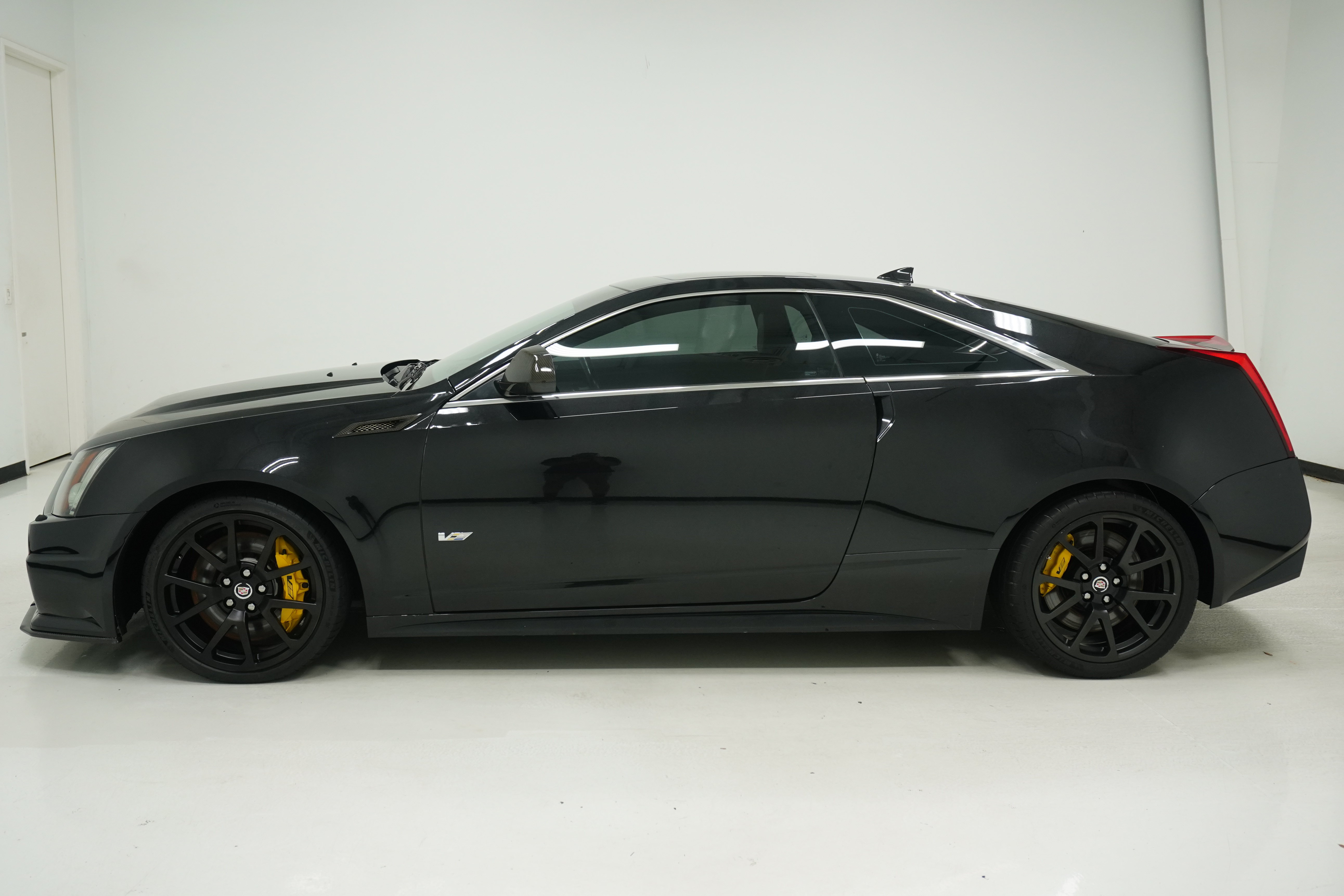 Used 2011 Cadillac CTS V RWD image 6