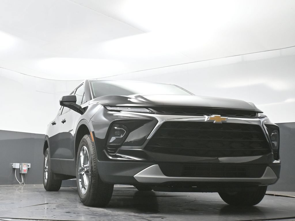 Used 2025 Chevrolet Blazer LT FWD image 52