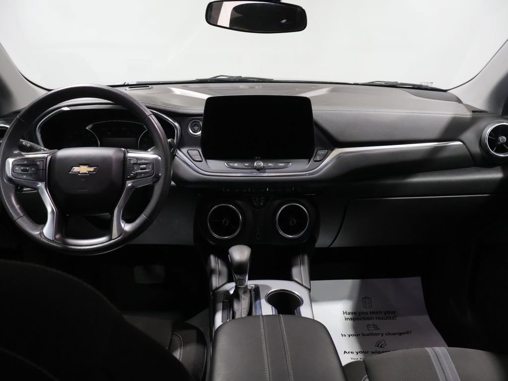 Used 2023 Chevrolet Blazer LT image 15