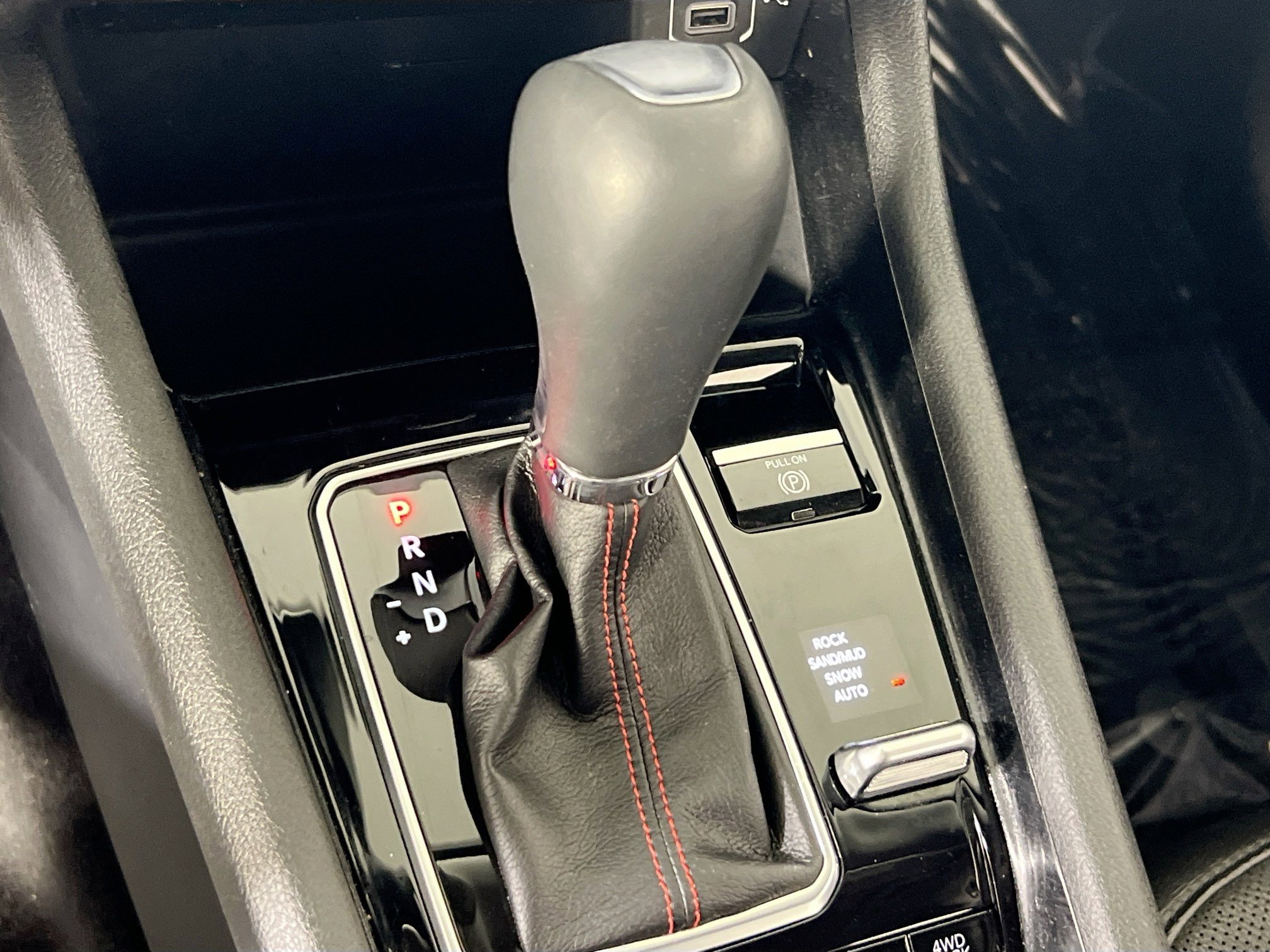 Used 2022 Jeep Compass Trailhawk w/ Trailhawk Elite Group AWD/4WD image 17