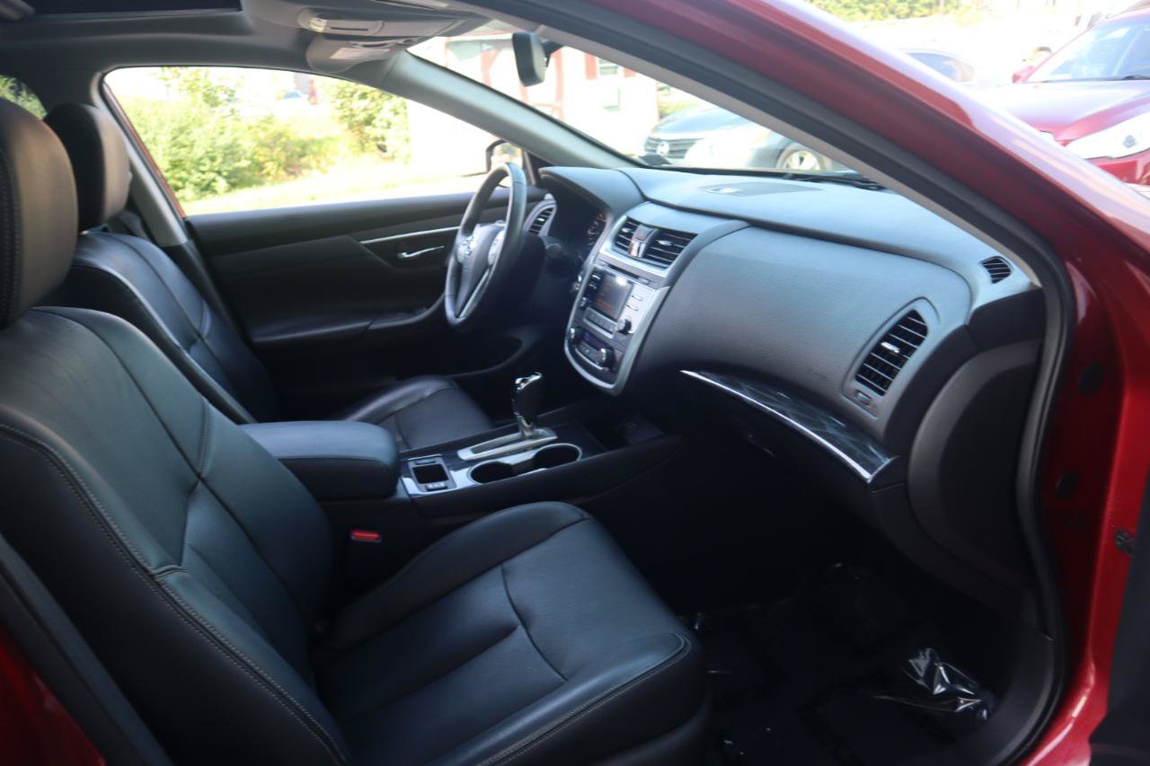Used 2016 Nissan Altima 2.5 SL w/ Moonroof Package FWD image 39