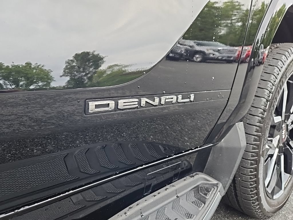 Used 2026 GMC Sierra EV Denali AWD/4WD image 10