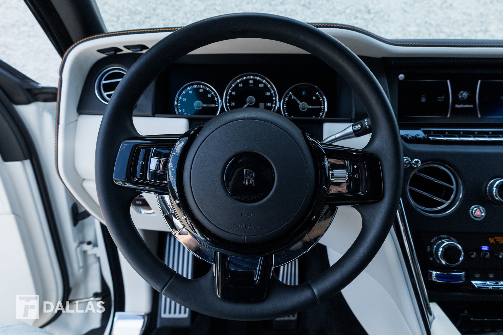 Used 2022 Rolls-Royce Cullinan AWD/4WD image 26