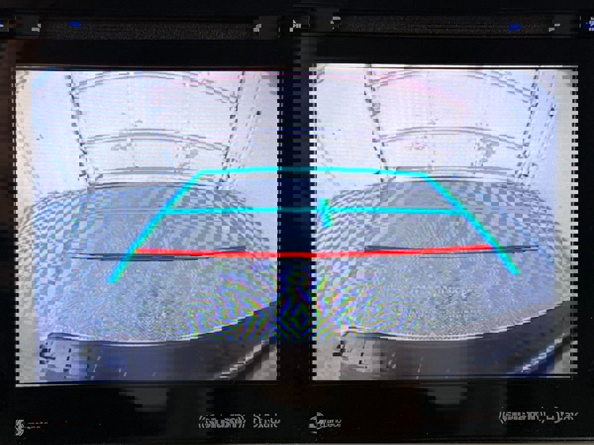 Used 2020 Toyota Sienna SE image 21