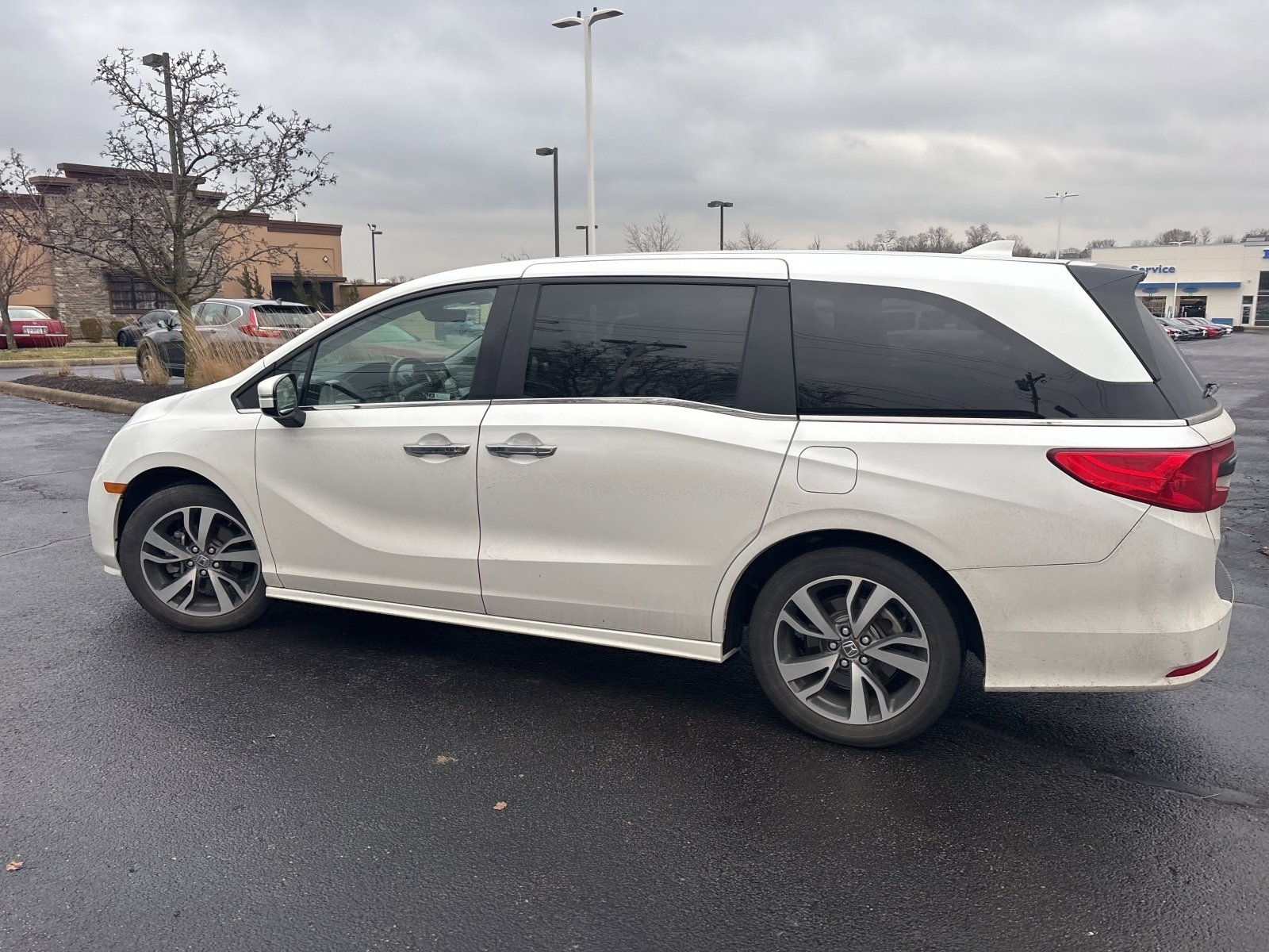 Used 2024 Honda Odyssey Touring image 2