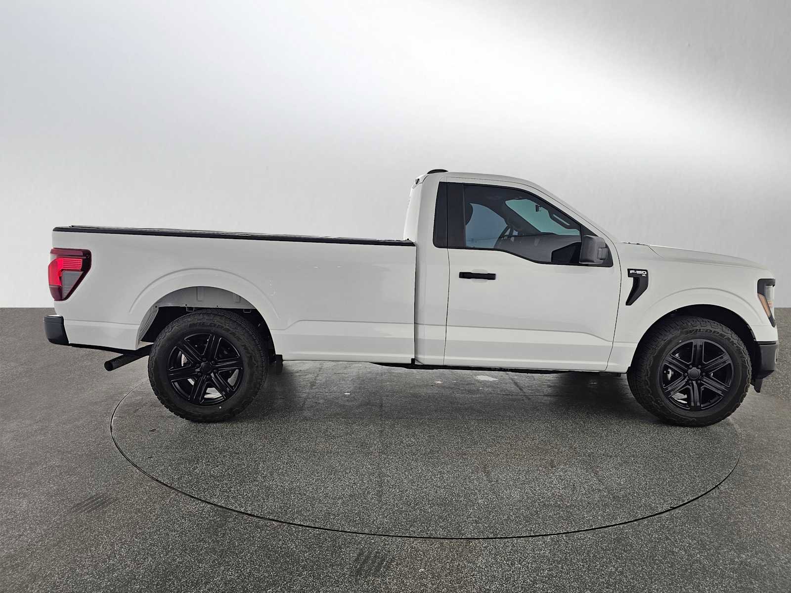 Used 2024 Ford F150 XL image 2