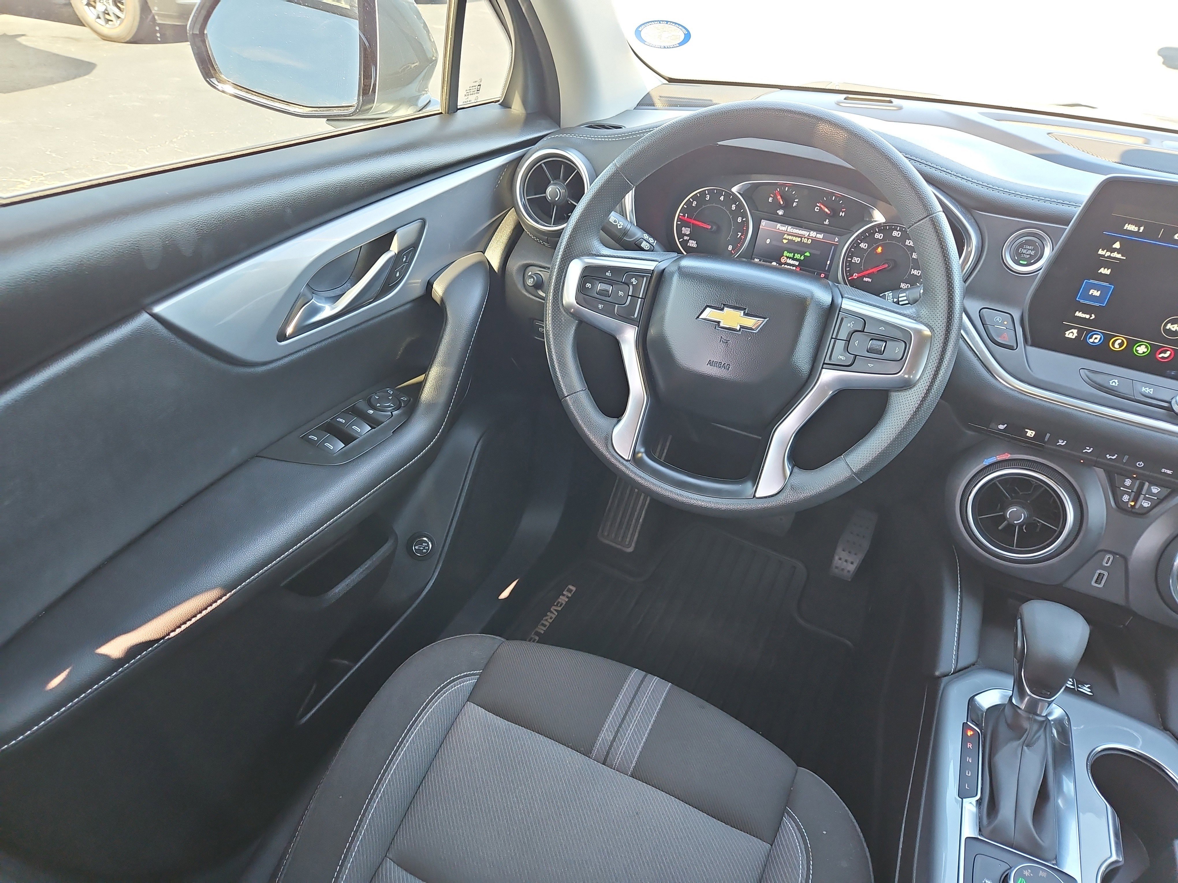 Used 2024 Chevrolet Blazer LT w/ Convenience Package FWD image 9