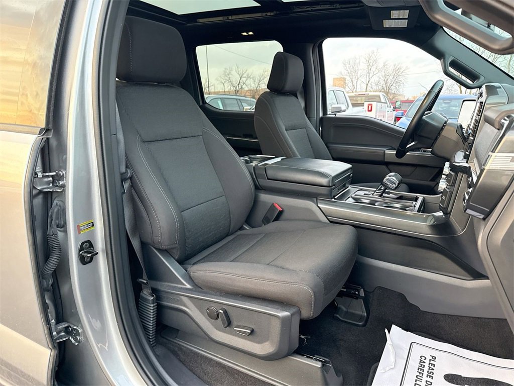 Used 2022 Ford F150 XLT w/ Equipment Group 302A High image 24