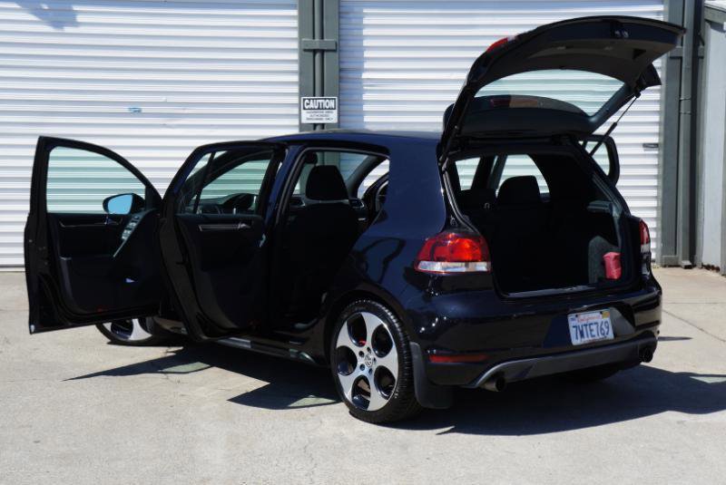 Used 2011 Volkswagen Golf 4-Door image 44