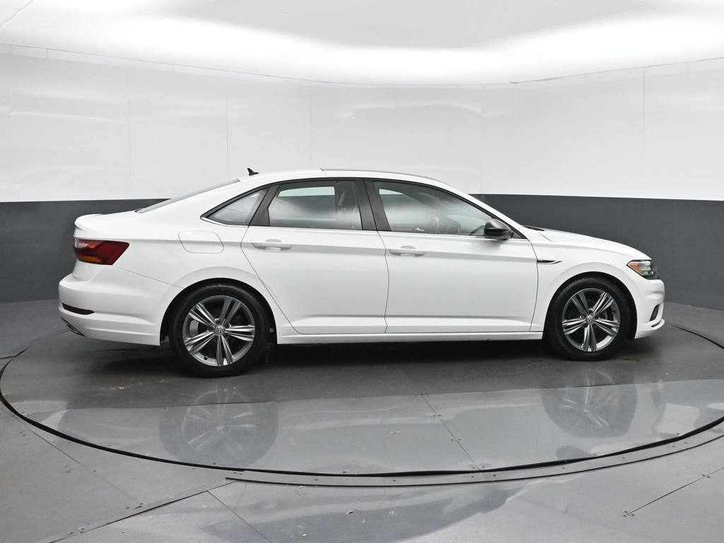 Used 2019 Volkswagen Jetta R-Line w/ R-Line Cold Weather Package FWD image 8